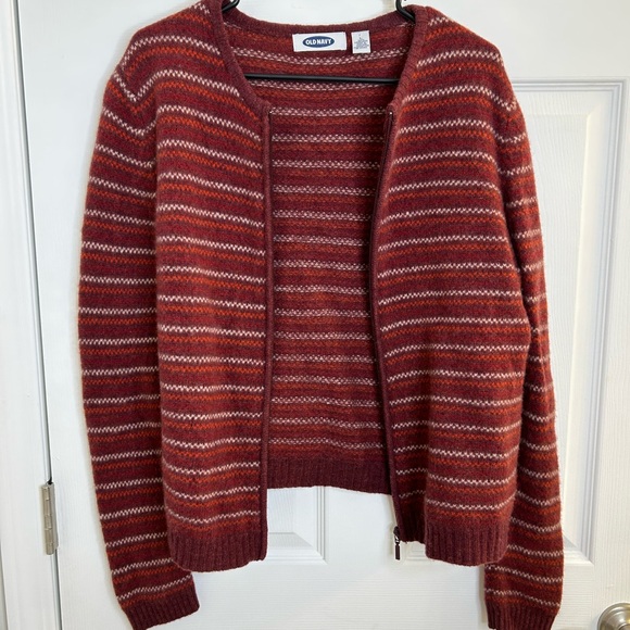 Old Navy women’s size L 100% lambs wool zip sweater cardigan red pattern winter - Picture 3 of 5